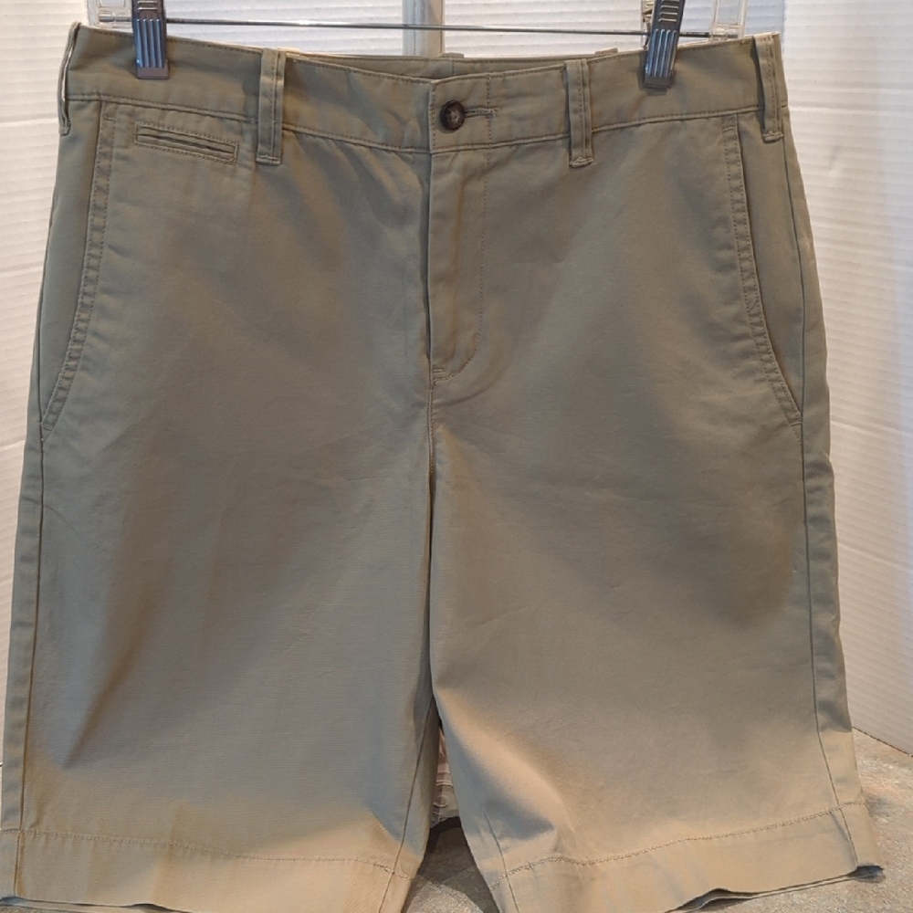 Ralph Lauren Tan Flat Front Shorts. Size 4. NEW